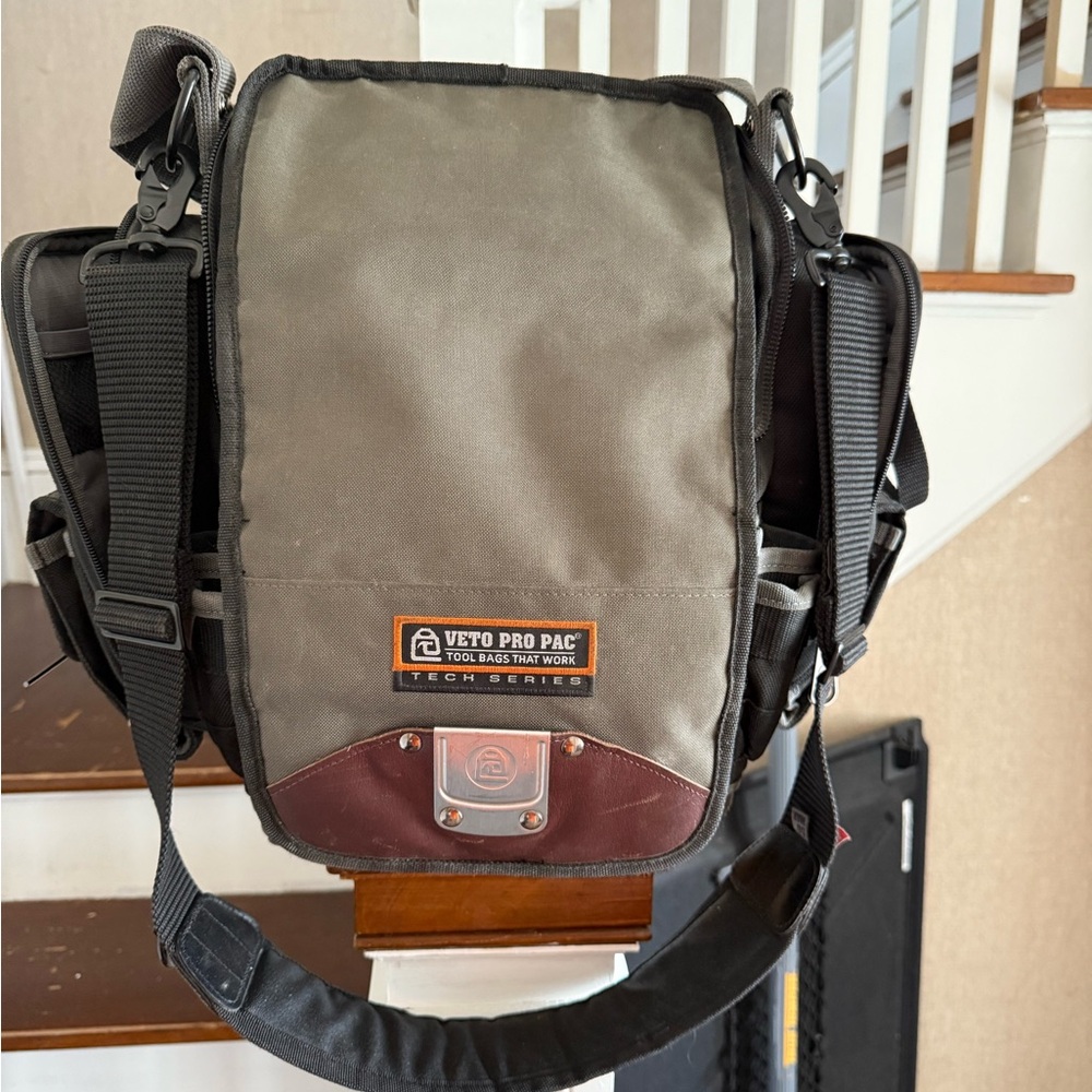 Tech Series Gray and Brown Men's Bag